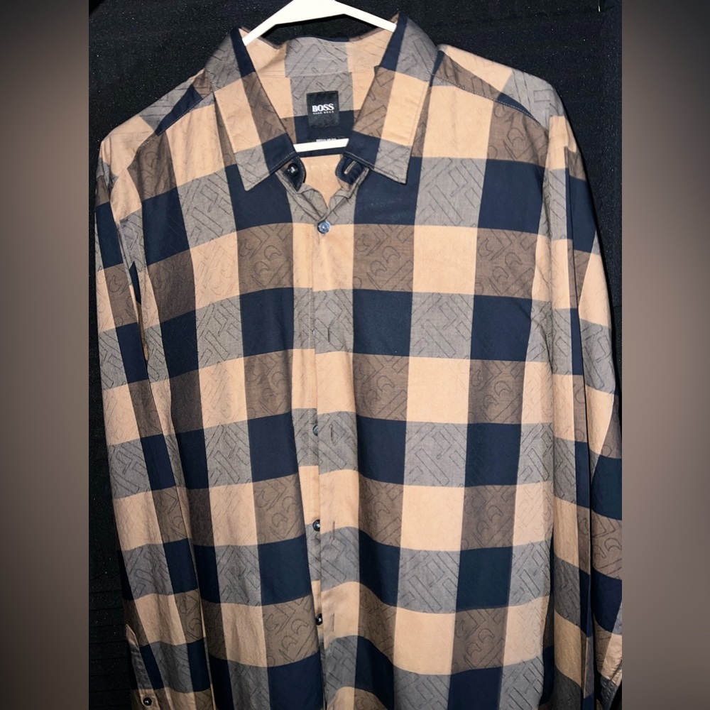 Hugo Boss Men’s Button Down Shirt NEVER USED